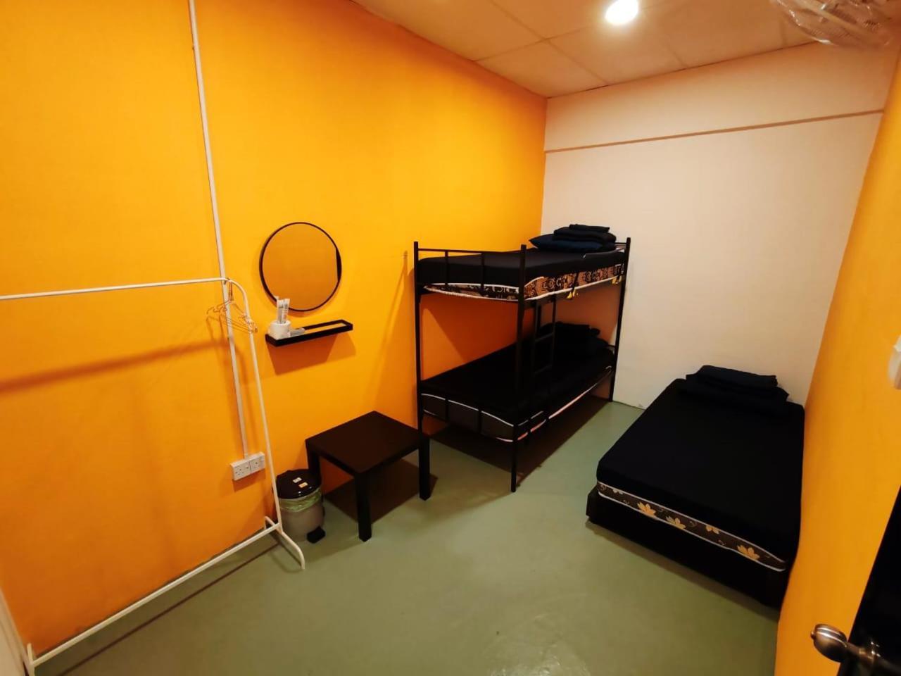 The Cocoon Capsule Hotel Κάμερον Χάιλαντς Εξωτερικό φωτογραφία